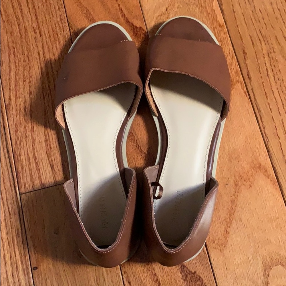 NWOT Forever 21 Faux Leather Open Toe Flats